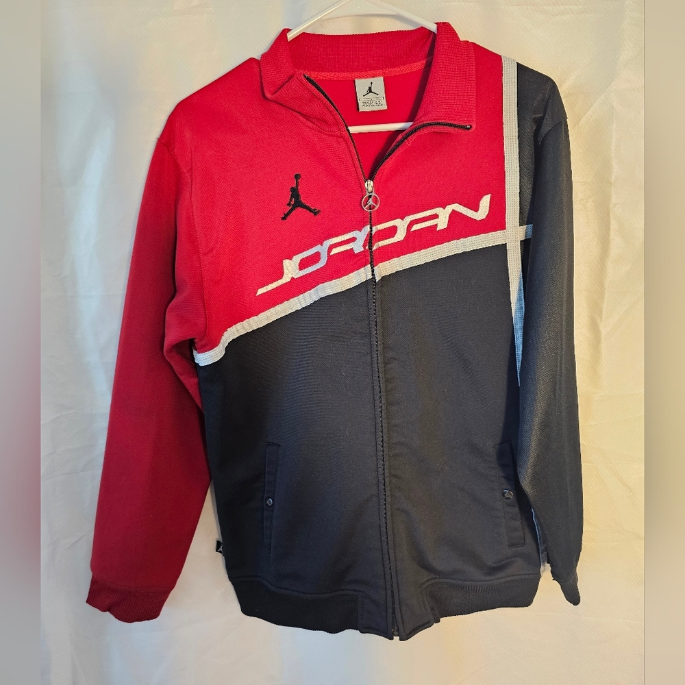 Jordan Two-Tone Red and Black Asymmetrical Jacket Large Y2K
